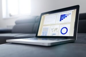 Comment organiser des réunions du conseil d'administration virtuelles efficaces ?