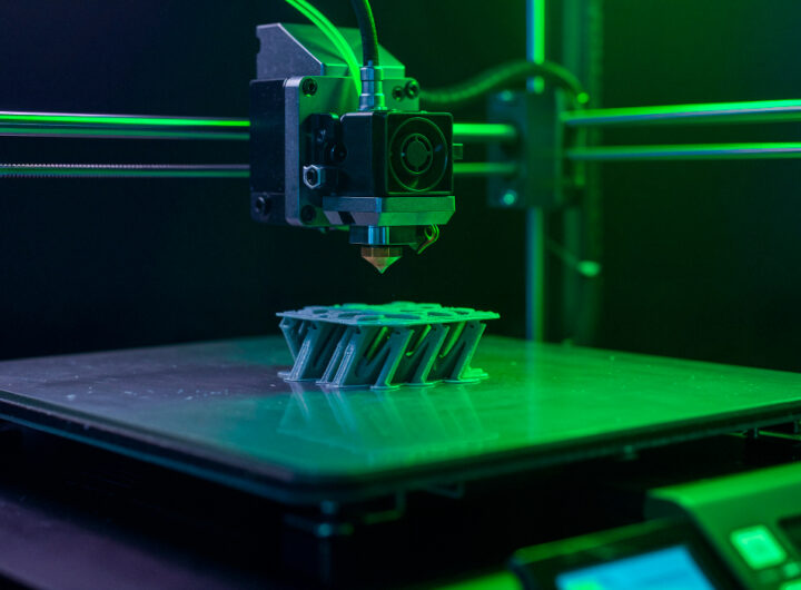 Pièces sur mesure et prototypes comment trouver le meilleur service de fabrication en France en 2026